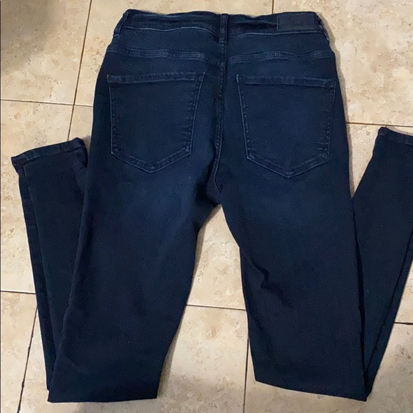 Express - Picture 2 of 3